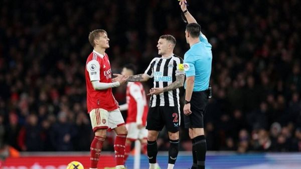 أرسنال ونيوكاسل يونايتد