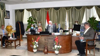محافظ جنوب سيناء يشدد على المتابعة المستمرة لتوفير السلع الأساسية بأسعار مناسبة