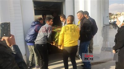 بعد صراع مع المرض.. تشييع جثمان والدة طارق لطفي من مسجد الشرطة بالتجمع | بث مباشر