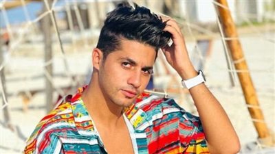 عنبة عن عدم زواجه: حظي وحش في البنات وتقريبا هترهبن