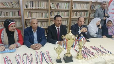 مدير تعليم الجيزة يكرم أوائل الطلبة على مستوى المديرية للمرحلة الثانوية