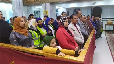 المسلمون يتقدمون الصفوف الأمامية في قداس عيد الميلاد بالوادي الجديد