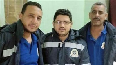 مسعفان يعيدان 28 ألف جنيه عثرا عليها خلال حادث بقنا