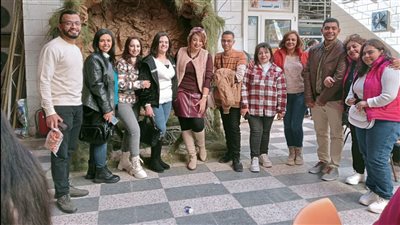 صور تذكارية مع المزود... أبرز مشاهد احتفالية عيد الميلاد المجيد بكنيسة الأنبا بيشوي ببورسعيد | صور