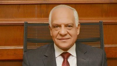 188 ألف طالب يؤدون امتحانات الإعدادية بالجيزة.. والمحافظ يوجه بمنع مصادر الضوضاء بمحيط المدارس