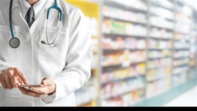 تحرك برلماني بشأن تكليف دفعة صيدلة 2021 تنفيذًا لقرار الحكومة