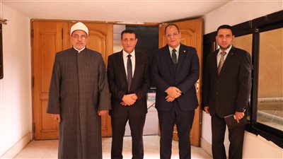 نيابة عن الطيب.. رئيس جامعة الأزهر يعلن دعم جهود الدولة في القضاء على الأمية │ صور