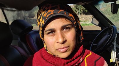 والدة رضيع ألقته سلفتها من الطابق الثالث بالمنوفية: نفسي أعرف هو مصعبش عليها إزاي| فيديو 