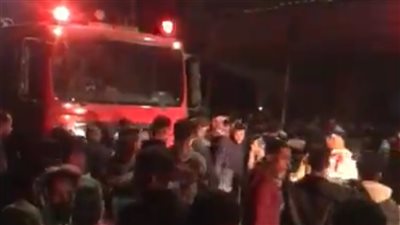 اندلاع حريق داخل أحد المنازل بكفر الشيخ والدفع بـ5 سيارات إطفاء للسيطرة عليه| بث مباشر 