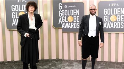 بالجيبة.. إطلالات غريبة في حفل جوائز جولدن جلوب 2023