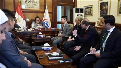 وزير الصحة يبحث التوسع في خدمات الفحوصات والتحاليل المقدمة للمواطنين