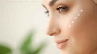 كيف تستعيد البشرة شبابها؟.. روتين العناية بـ 12 خطوة أساسية