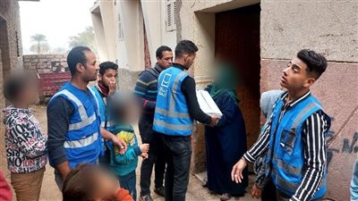حياة كريمة: توزيع 38 ألف كرتونة غذائية على المستحقين في سوهاج │ صور