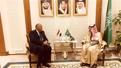 لقاء ثنائي مغلق بين شكري ونظيره السعودي قبل اجتماع لجنة التشاور والمتابعة 