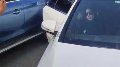  انهيار ريم البارودي أثناء تشييع جثمان والدها من مسجد السلام بمدينة نصر | بث مباشر 