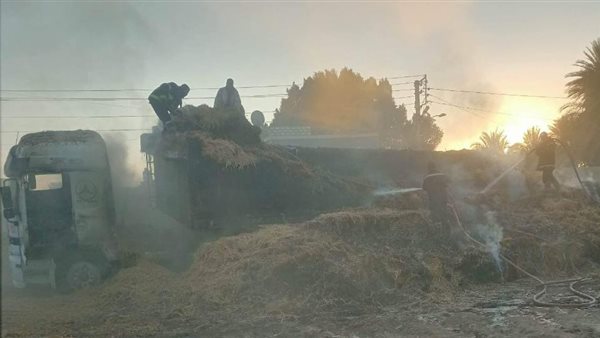 حريق بسيارة محملة