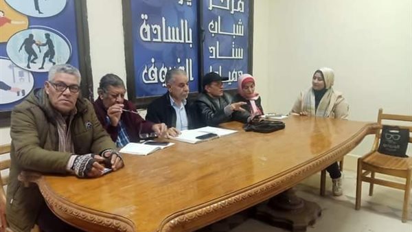 جانب من الندوة 