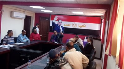 رئيس مدينة سفاجا يعقد اجتماعا لتنظيم آلية العمل ومراقبة الأسواق وتطبيق لائحة الأسعار الجديدة| صور