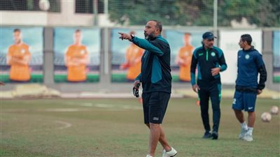 اتجاه بالبنك الأهلي للإبقاء على أمير عبد العزيز في قيادة الفريق | خاص