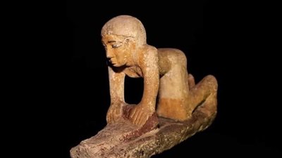 متحف آثار الغردقة يعلن عرض تمثال يجسد مهنة الطحان في مصر القديمة 