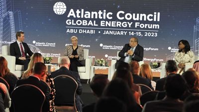 وزيرة البيئة تشارك في أولى جلسات التحضير لمؤتمر المناخ المقبل COP28 بالإمارات