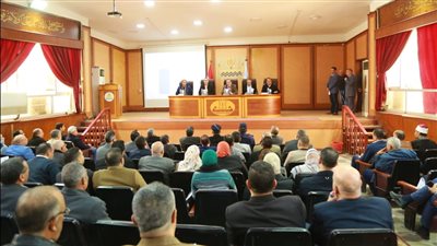 محافظ كفر الشيخ يوجه بسرعة الانتهاء من المشروعات الخدمية 