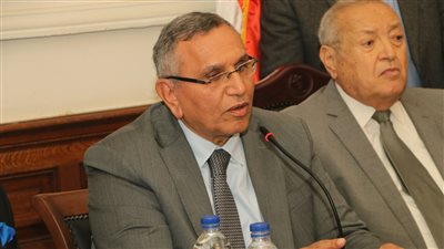 عبد السند يمامة يرد على طلب توفيق عكاشة سحب الثقة منه: القافلة تسير والكلاب تعوي 