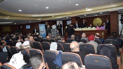 شعبة البصريات تناقش التحديات التي تواجه البصريين ومتغيرات السوق في مؤتمر بالغرف التجارية بالدقهلية