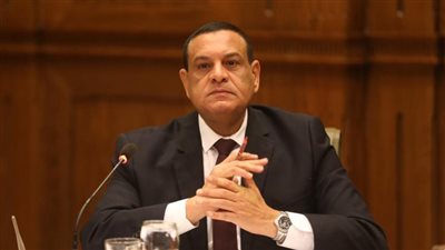 وزير التنمية المحلية يبحث مع محافظ أسوان مستجدات المشروعات التنموية والتوسع في معارض أهلا رمضان