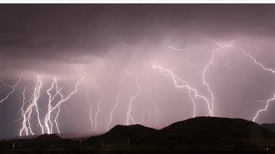 ارتفاع عدد قتلى عواصف كاليفورنيا بأمريكا إلى 20 شخصًا