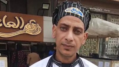 مطعم شهير يوزع وجبات بـ10 جنيهات على المحتاجين.. وأحد العاملين: لازم نساعد بعض | بث مباشر