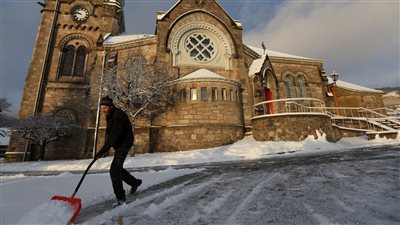 الكنيسة تعارض قانون الدولة.. أساقفة بريطانيا يرفضون بالإجماع السماح بزواج المثليين 