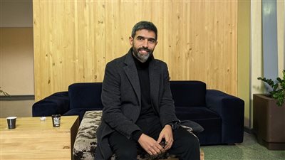 عمرو عابد يدرس السينما في برشلونة تحضيرًا لـ فيلم اللي فات مات