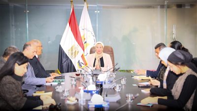 وزيرة البيئة: الانتهاء من إصدار 177 موافقة بيئية للمشروعات الصناعية خلال 5 أشهر| صور 