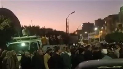 تشييع جثماني أب وابنه ماتا غرقا أثناء صيد السمك ببني سويف