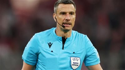 طاقم حكام سلوفيني بقيادة سلافكو فينتشيتش يدير مباراة القمة بين الأهلي والزمالك 