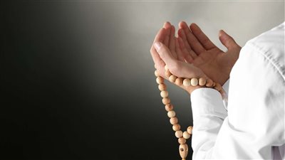 أستاذ شريعة بالأزهر: كثرة المال قد يكون ضيق رزق