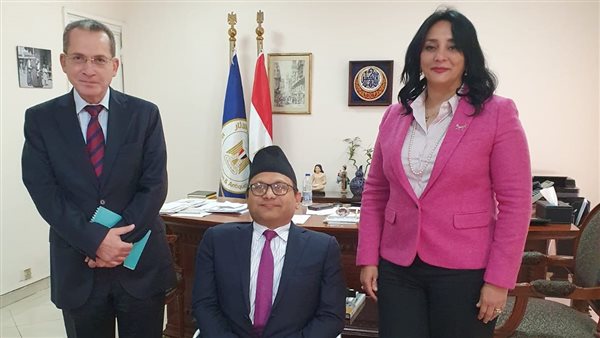 نائب وزير الآثار