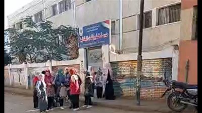 سعادة بين طلاب الشهادة الإعدادية عقب أدائهم امتحان الدراسات الاجتماعية بالغربية | بث مباشر 