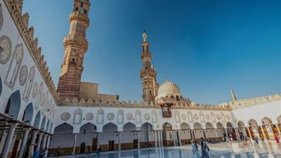 نقل شعائر صلاة الجمعة من رحاب الجامع الأزهر | بث مباشر