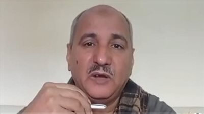 بالجلابية والشال.. معلم لغة إنجليزية يخطف الأنظار أثناء الشرح لطلابه بقنا: دعم رندا البحيري أسعدني وحفزني | بث مباشر