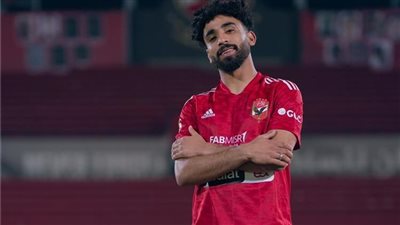 مروان عطية يفوز بجائزة أفضل لاعب في بطولة كأس السوبر المصري للأبطال 