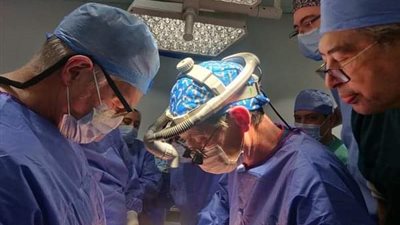 جامعة عين شمس: إجراء عمليات بالشريان الأورطي لعدة حالات مرضية بالتعاون مع فريق طبي إنجليزي
