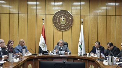 وزير القوى العاملة يتسلم حصرا مبدئيا بأعداد المنشأت ونسبة استيفاء الـ5% من ذوي الإعاقة