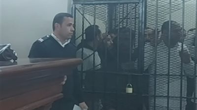 من مكافحة الفساد للسجن بتهمة الرشوة.. من هو رئيس جامعة دمنهور المعزول؟