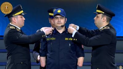 السيسي أثناء تكريم العقيد طارق عبد الوهاب: الناس دي ضحت عشان يحموا البلد من الأشرار