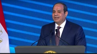 السيسي: سياسة مصر منضبطة في الداخل والخارج.. وبتابع جميع مواقع التواصل الاجتماعي