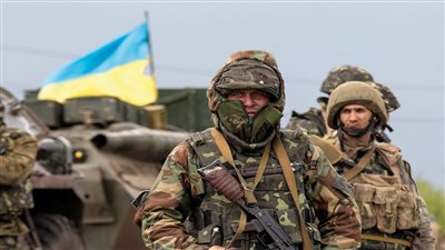 شراء البيض يتسبب في اتهامات بالفساد للجيش الأوكراني.. ووزير الدفاع يفسر الواقعة