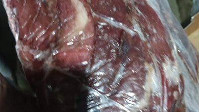 تموين القليوبية: التحفظ على كميات من الدواجن واللحوم المصنعة بدون بيانات 