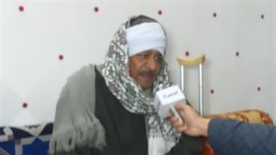 شقيق مُسن توفي أثناء صلاة العصر بسوهاج: مات موتة حلوة| بث مباشر 